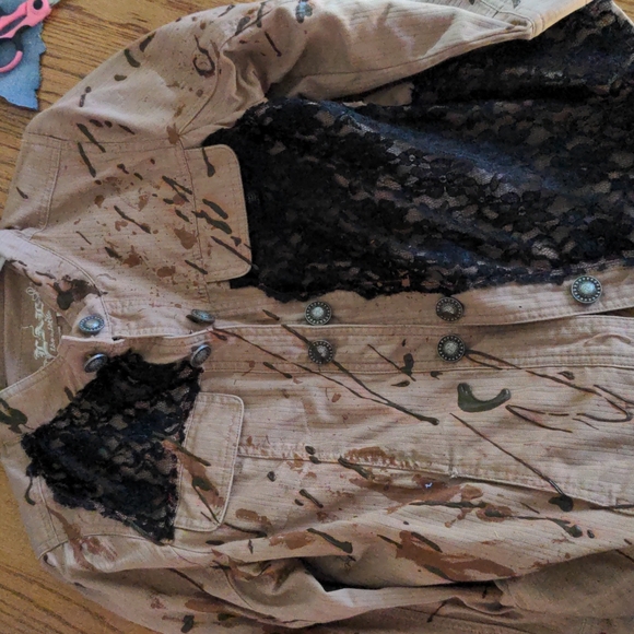 Light brown jacket - Picture 2 of 2